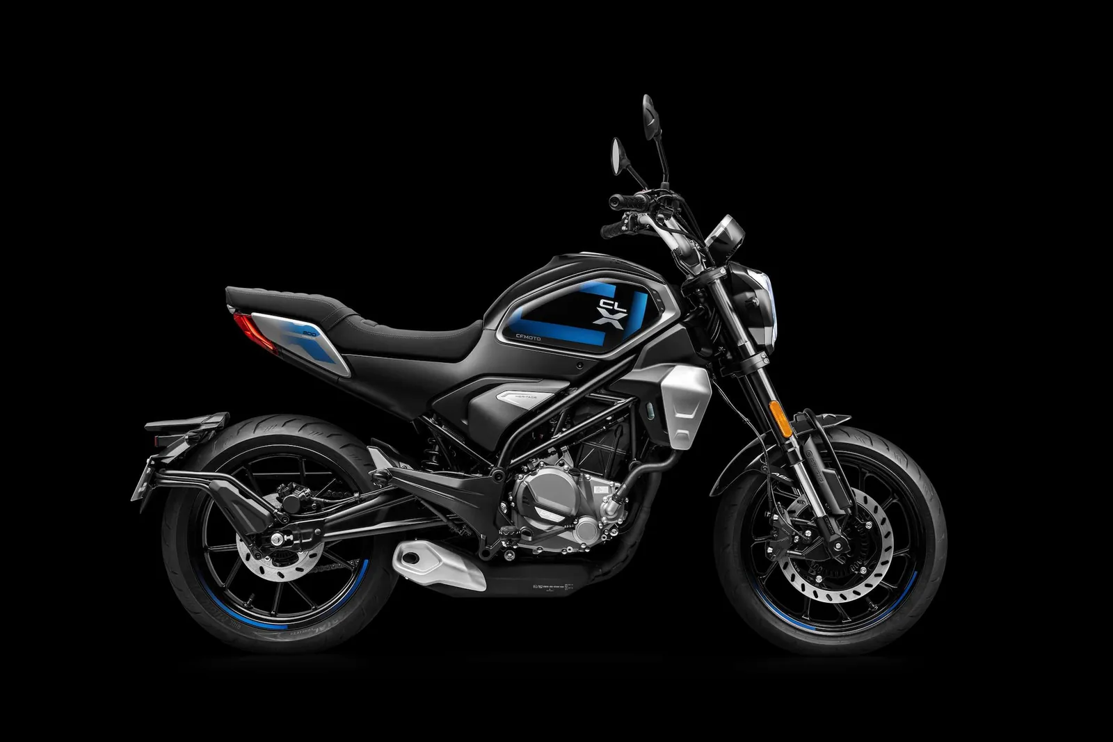 CFMOTO 300CL-X — fotografia 2