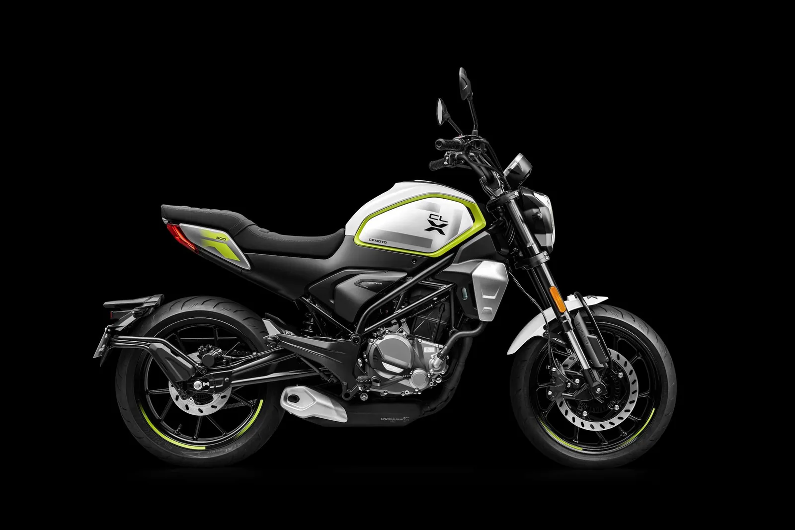 CFMOTO 300CL-X — fotografia 3