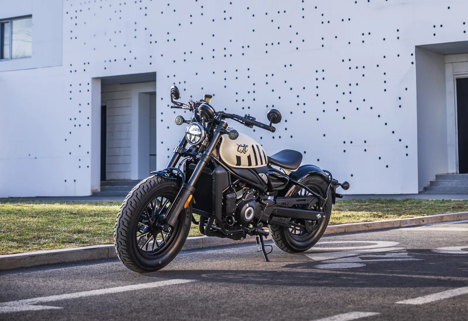 CFMOTO 450CL-C Bobber — fotografia 6