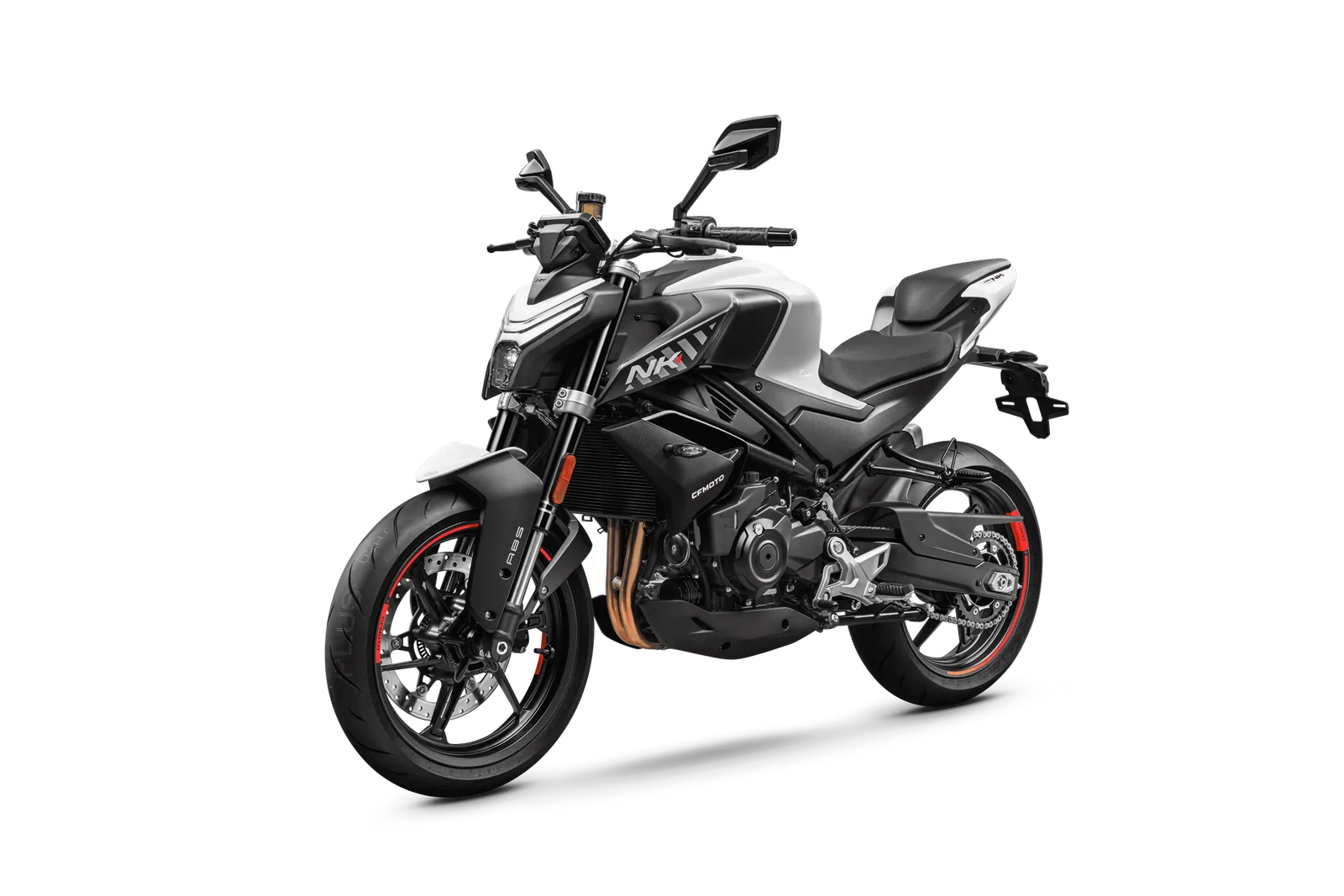 CFMOTO 450NK — fotografia 1