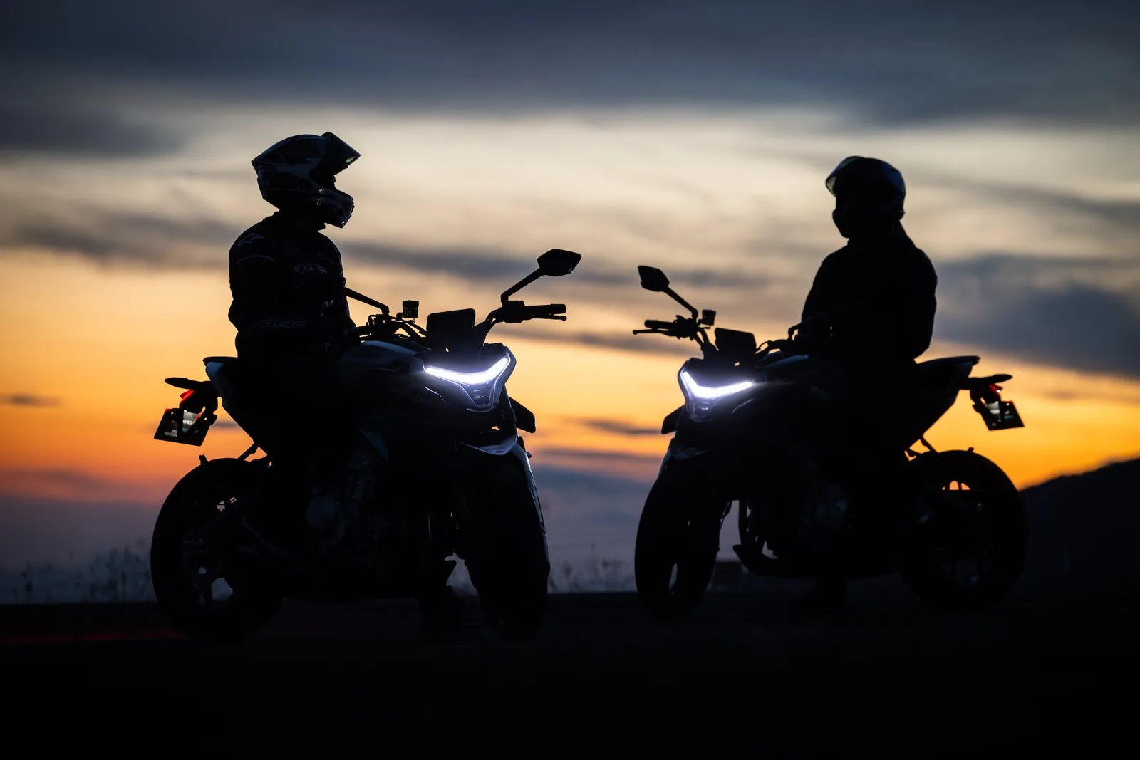 CFMOTO 675NK — fotografia 8