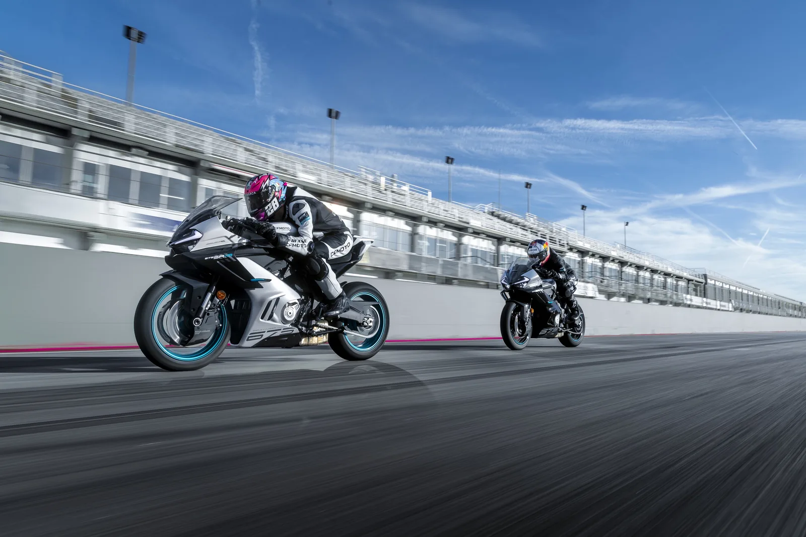 CFMOTO 675SR-R — fotografia 8