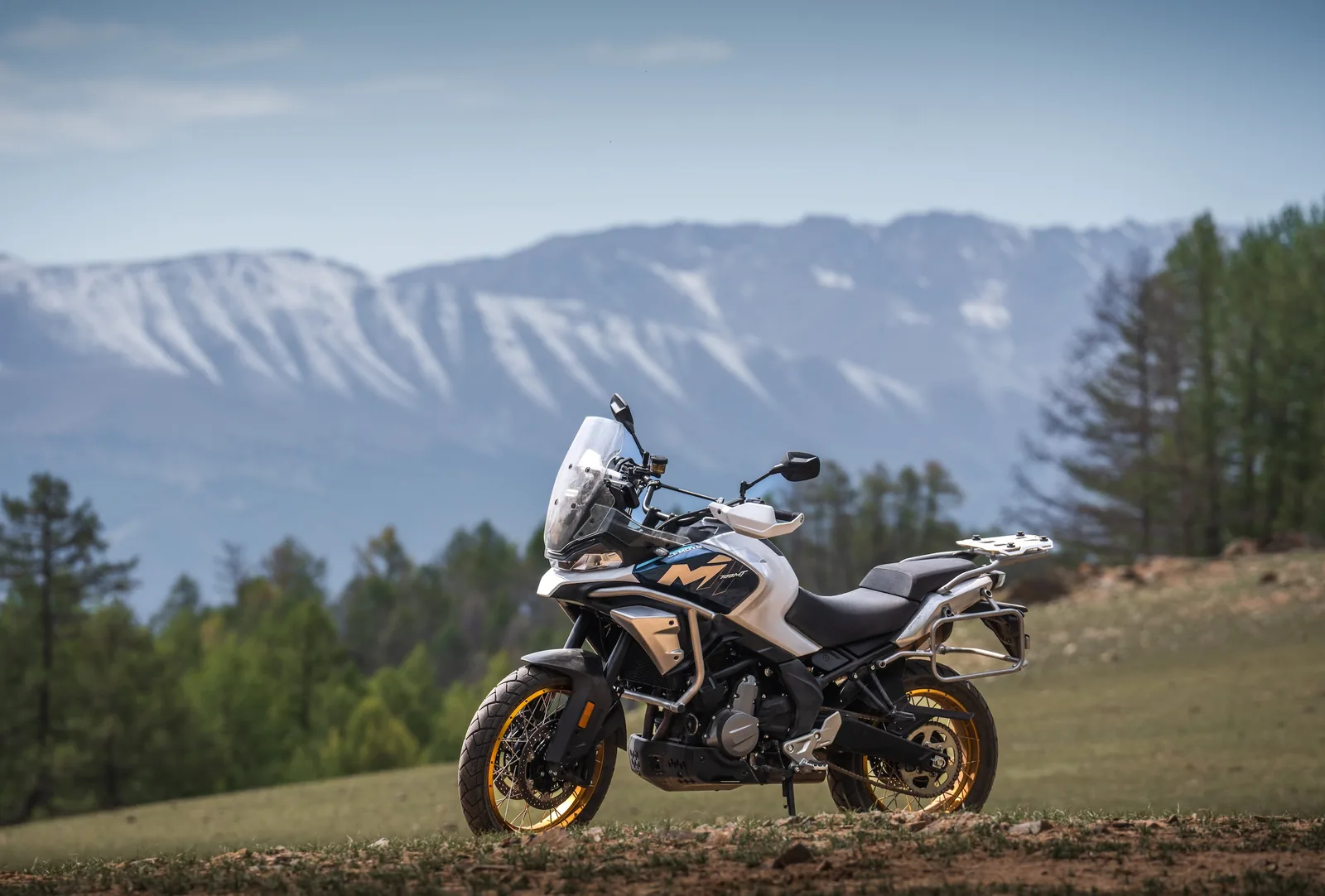 CFMOTO 700MT Adventure — fotografia 3