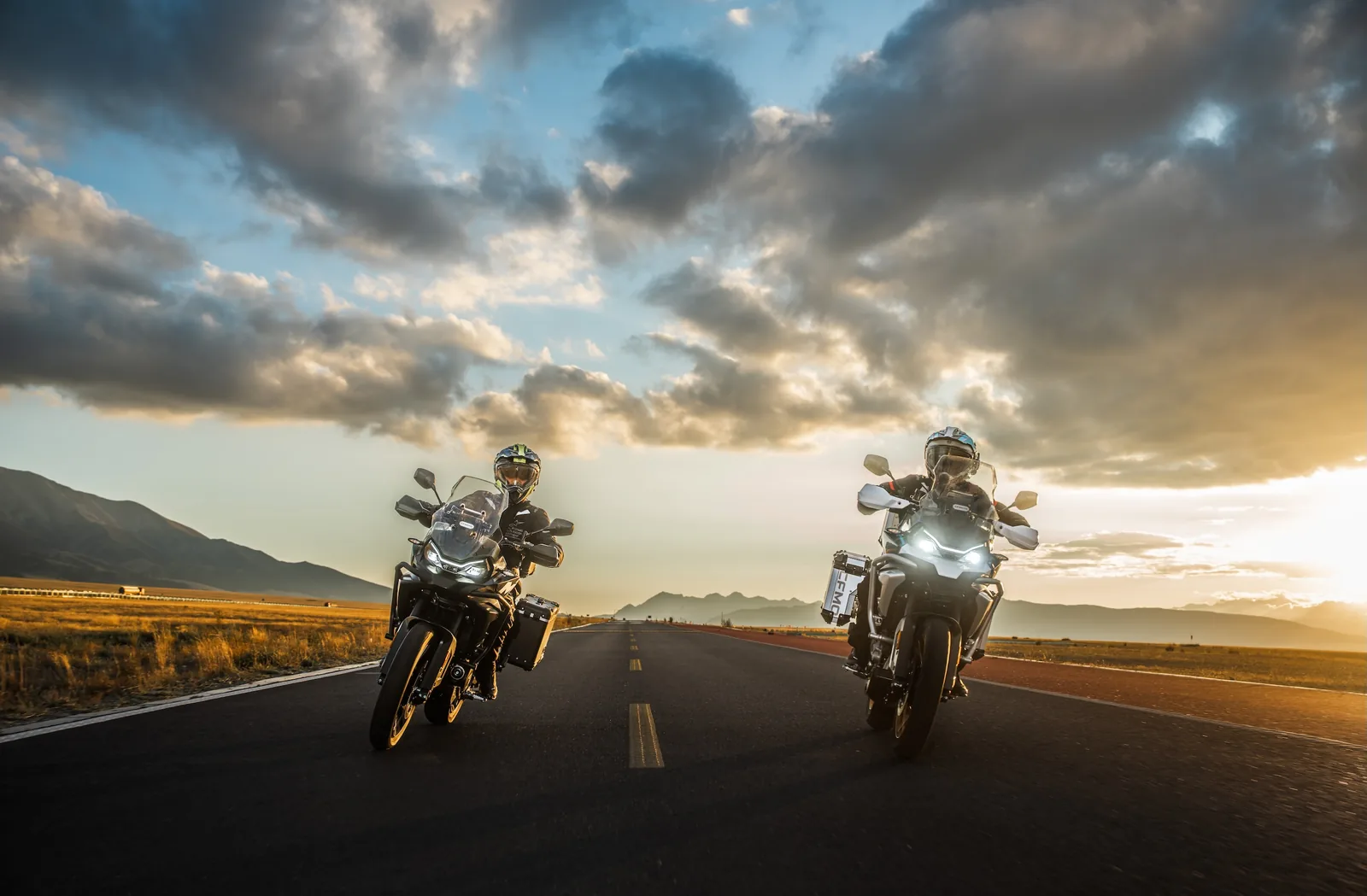 CFMOTO 700MT Adventure — fotografia 9